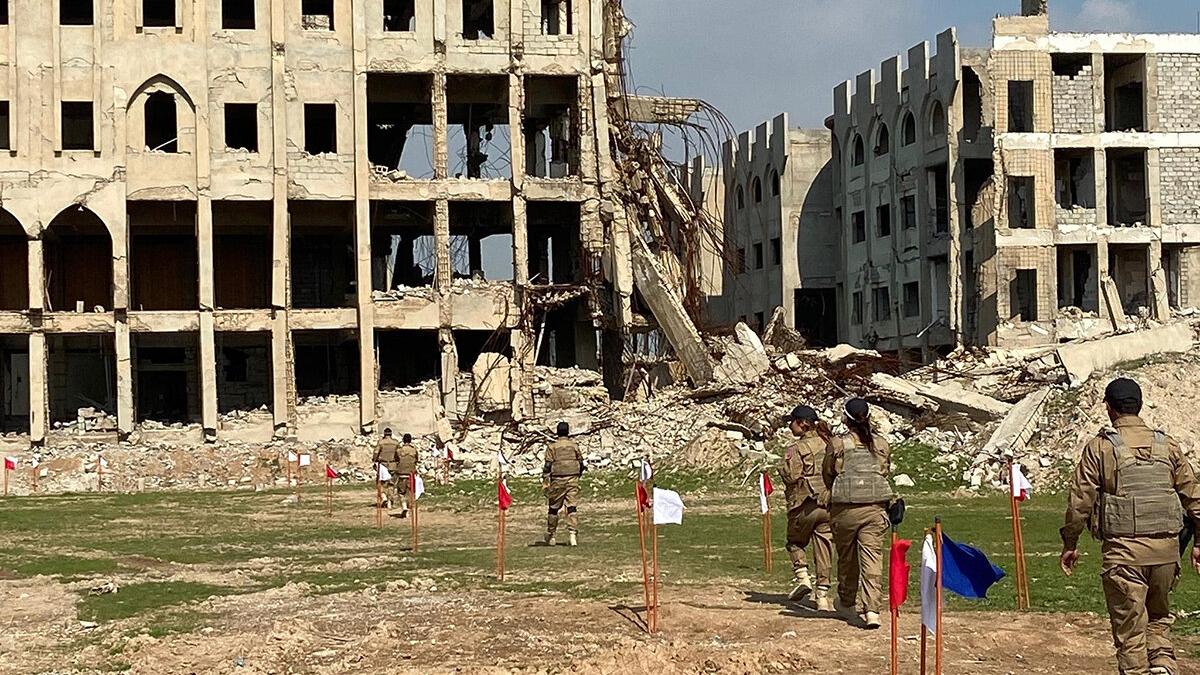 UNMAS Iraq mixed-gender teams partake in field training exercises in Mosul, Iraq.