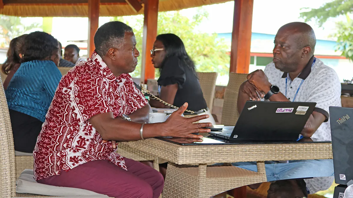 Chief of Regional IT Security Unit, Michael Mwaura (l) talks with ISO Consultant Chief of Regional IT Security Unit, Michael Mwaura (l) talks with ISO Consultant