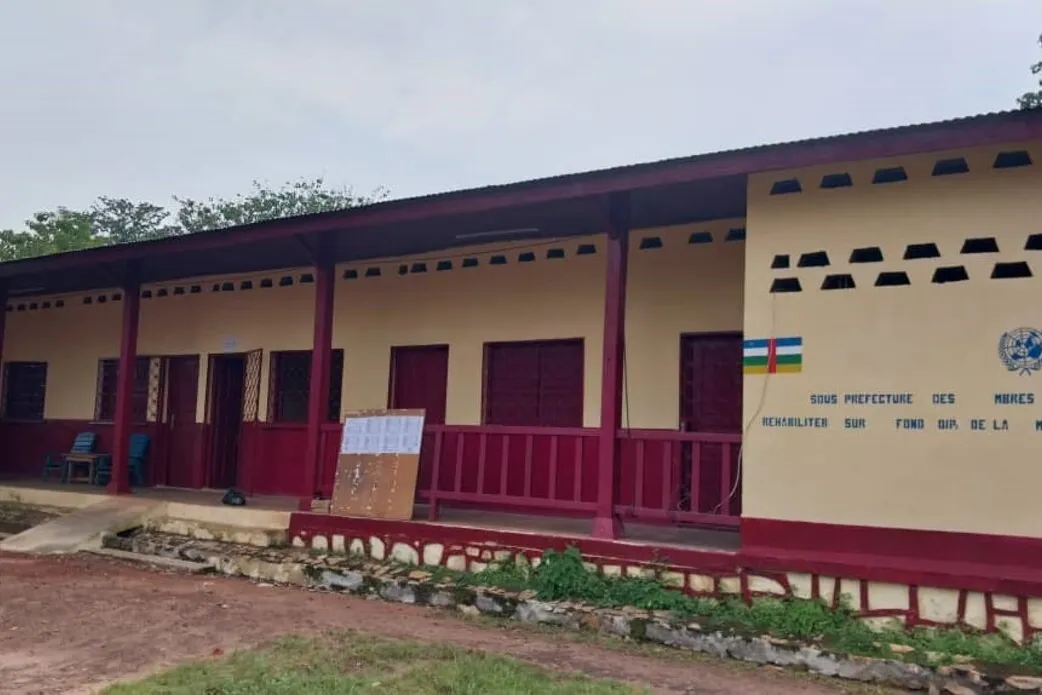 L’extérieur du bâtiment de Birao. 