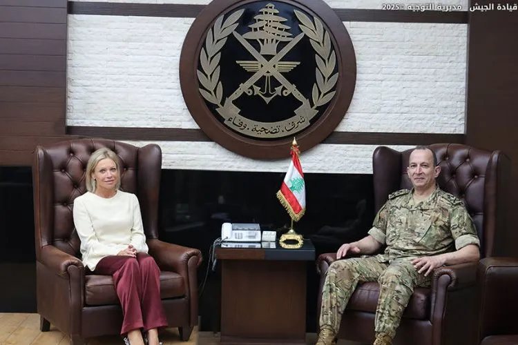 SCL meets LAF commander