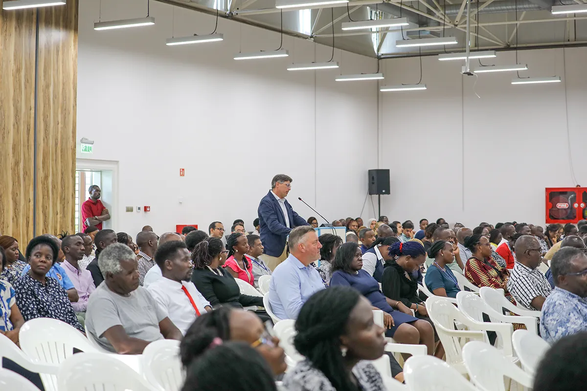 UN Entebbe Field Staff Union President, Mr. Dejan Stepanovic, making a contribution during the townhall meeting.
