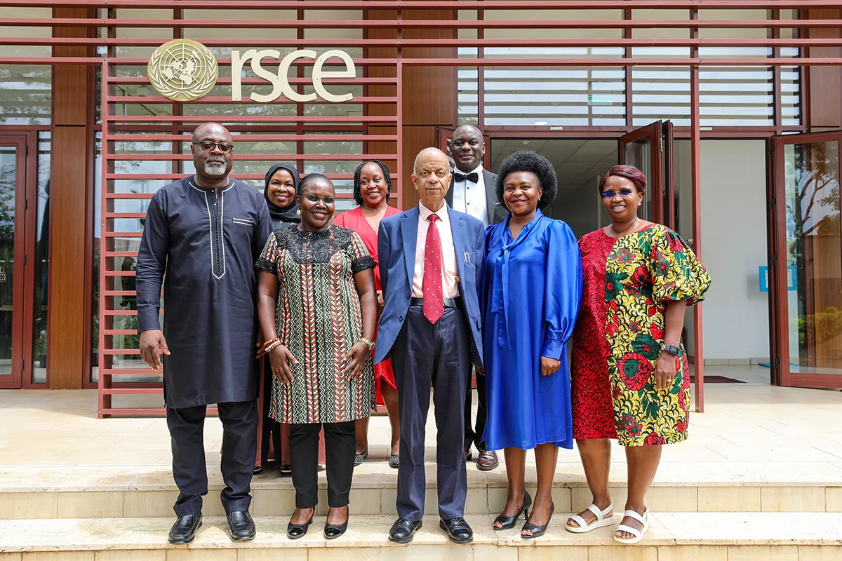 A group photo of National Staff Association Committee with the USG Mr. Khare and Director RSCE, Mr. Djomo.