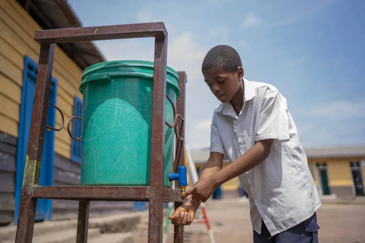 Le 16 juin à Goma des élèves ont été sensibilisés à leurs droits et aux mesures de prévention d Ebola lors d'une activité organisée avec la MONUSCO et l'OMS