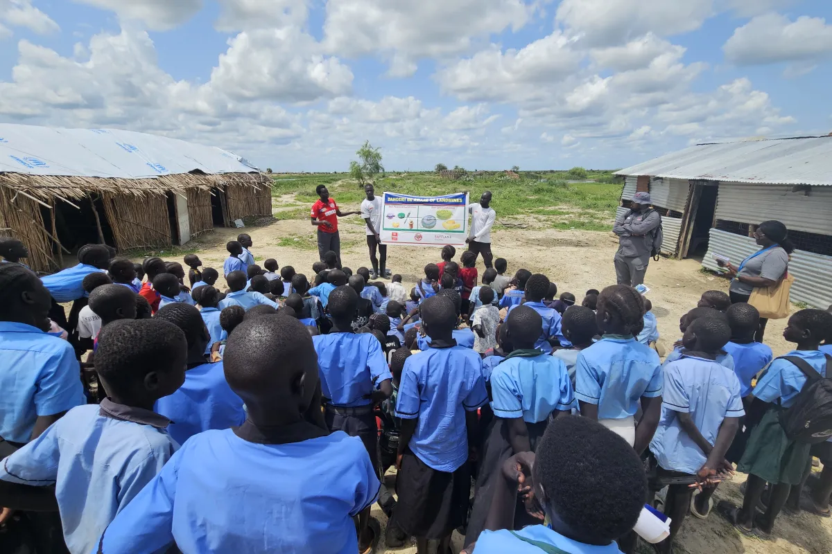 Life-saving EORE empowers children with the knowledge to stay safe from explosive ordnance and protect their communities. Photo credits: Sikulisiwe Gwara /UNMAS South Sudan