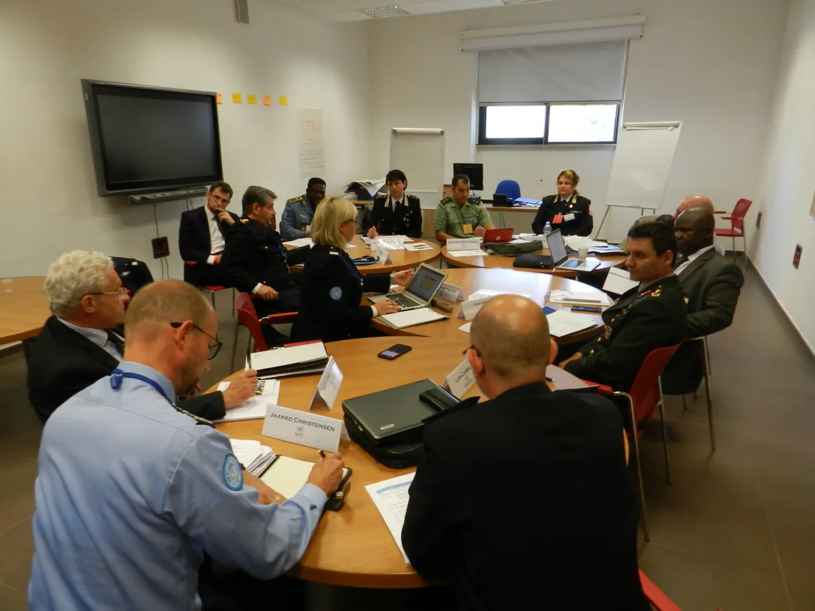 Group work of participants to develop the UN Police Commanders course. May 2017 at the Standing Police Capacity base in Brindisi, Italy. UN photo