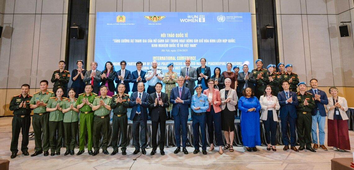 Group photo at the Conference for Enhancing the Participation of Female Police Officers in United Nations Peacekeeping Operations. Photo: UN